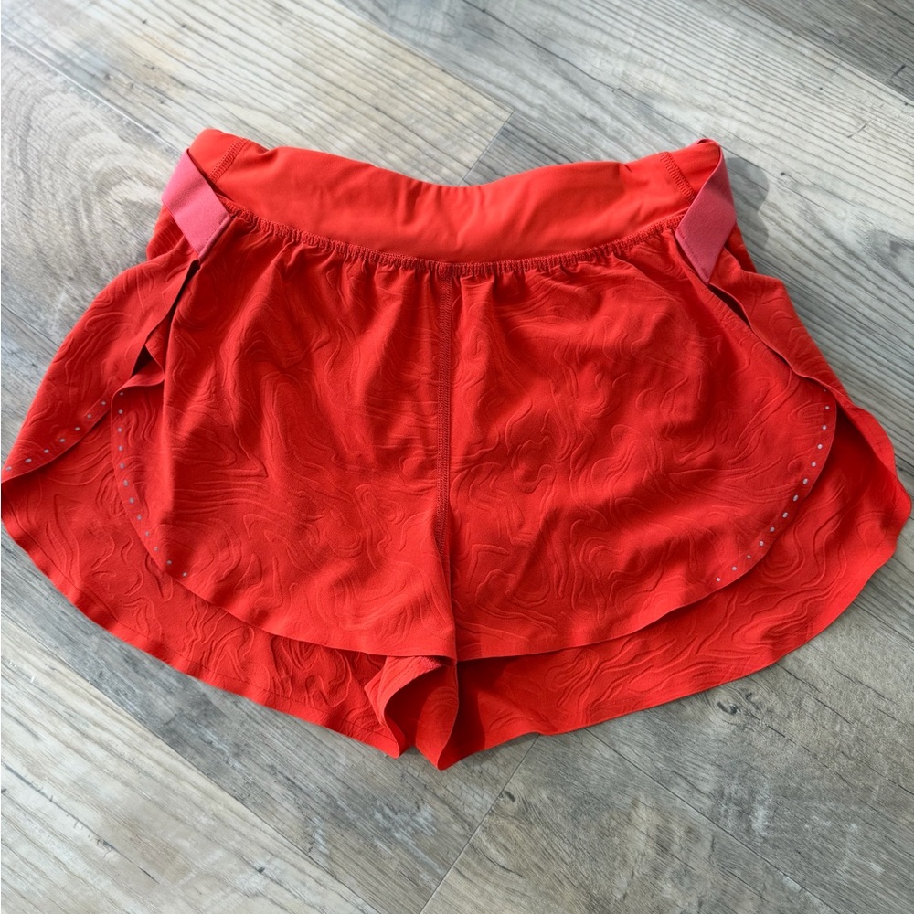 Lululemon running short size 6